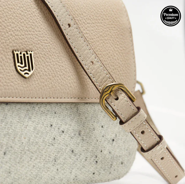 Islander® The Caithness Clutch - Image 6