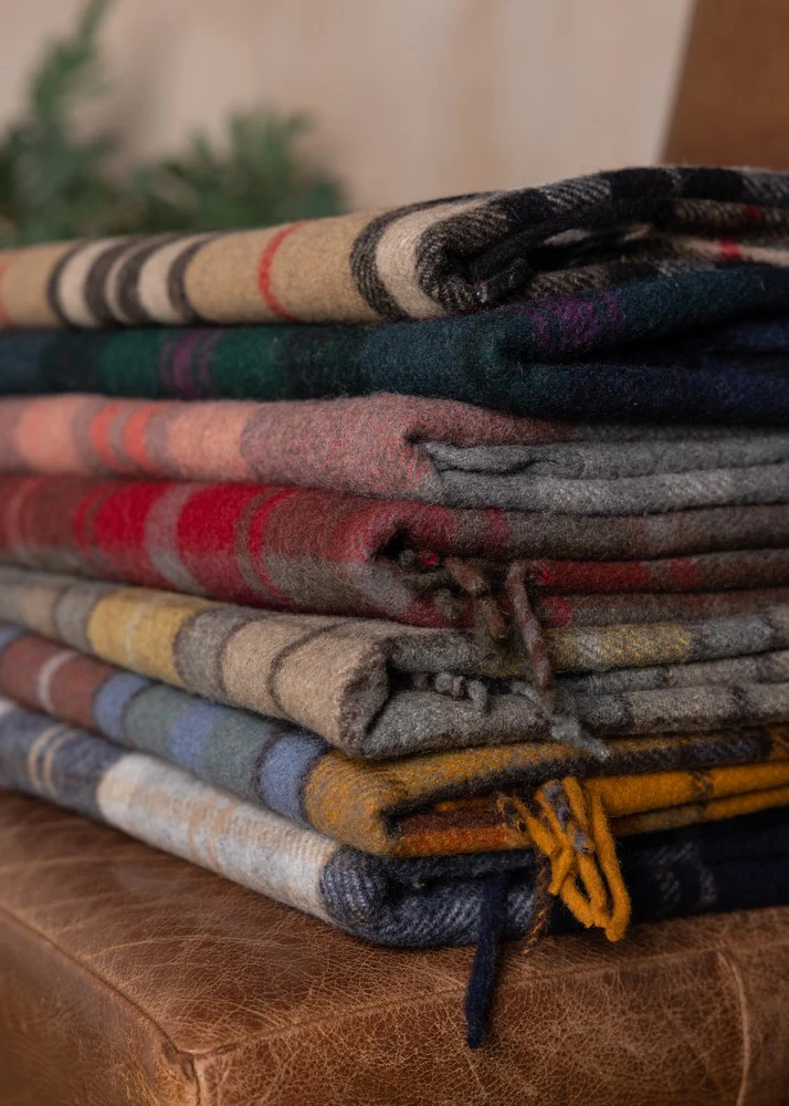 Wool Tartan Blanket - 60'' x 70'' - Royal Stewart - Image 6